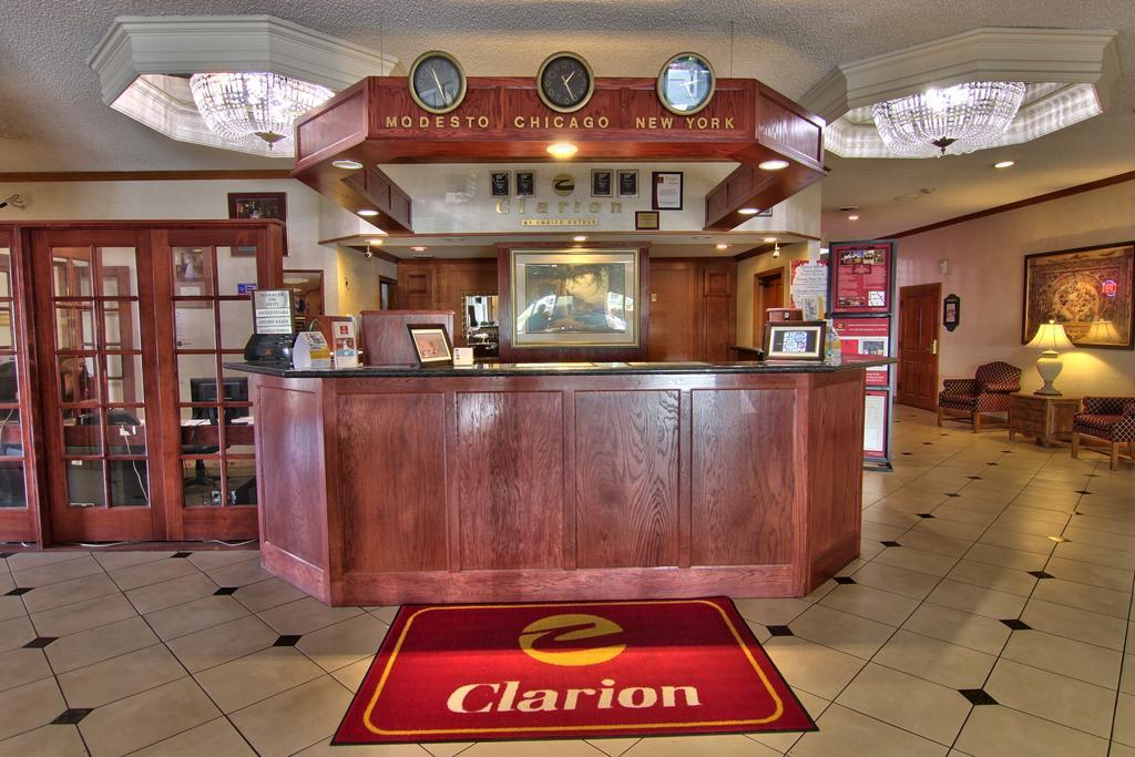 Clarion Inn Conference Center Модесто Екстер'єр фото