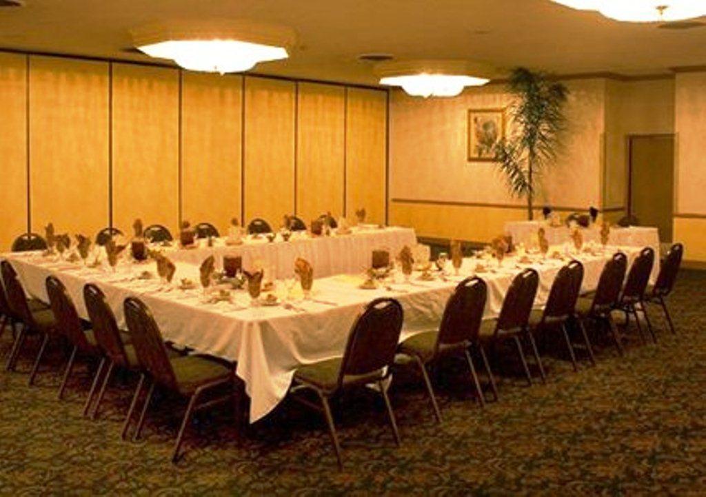 Clarion Inn Conference Center Модесто Екстер'єр фото