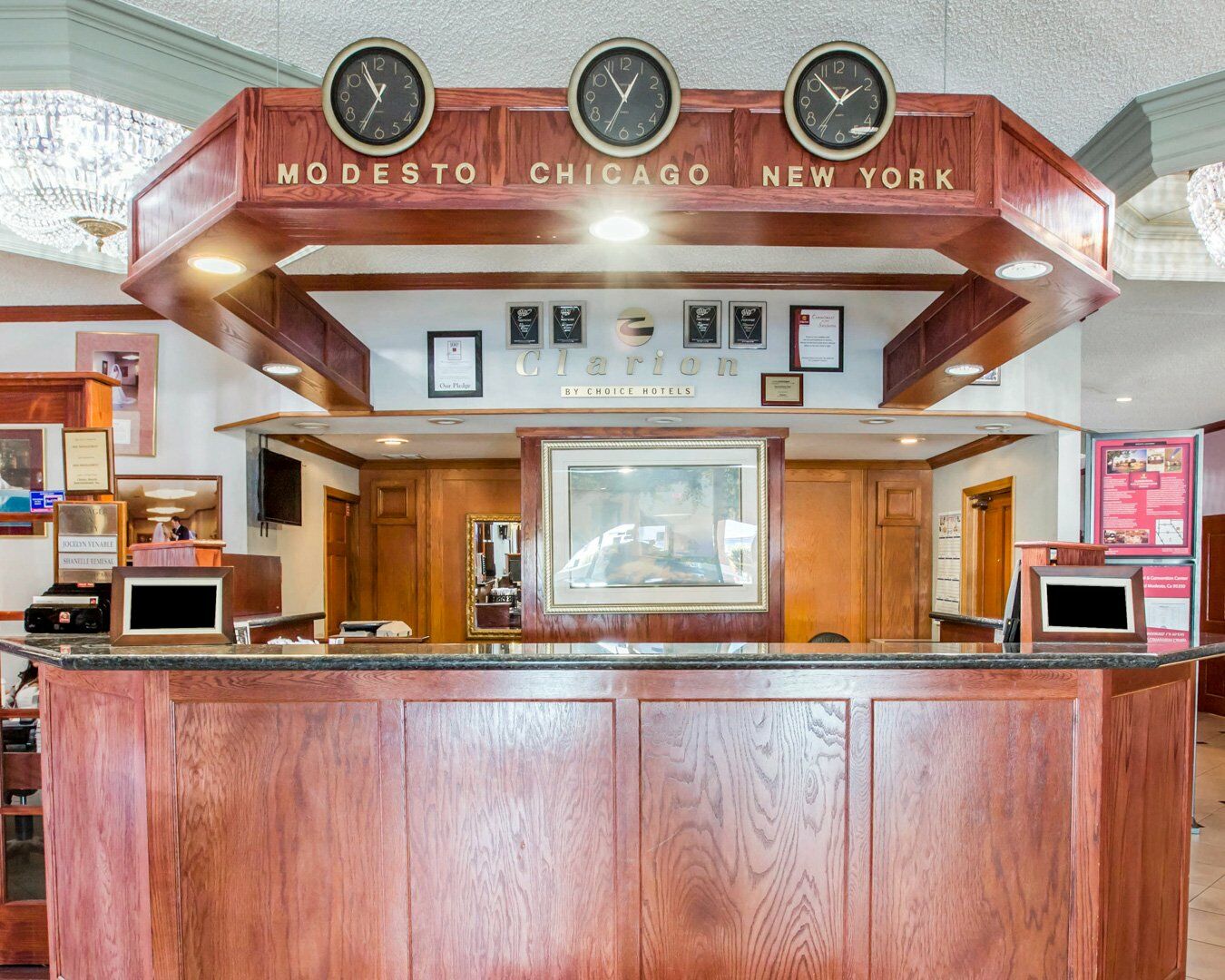 Clarion Inn Conference Center Модесто Екстер'єр фото