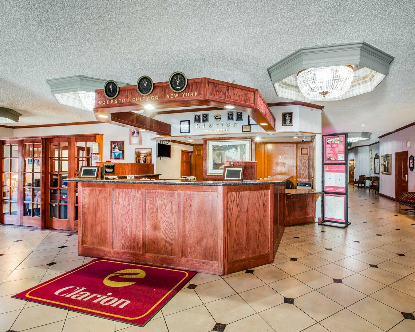 Clarion Inn Conference Center Модесто Екстер'єр фото